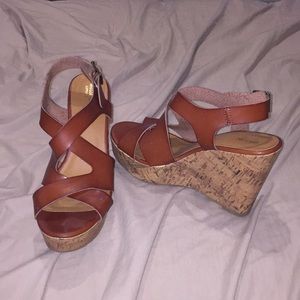 tan wedges